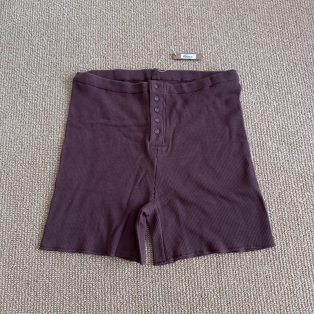 SKIMS NWT Ribbed High-Waist Bike Shorts in Garnet